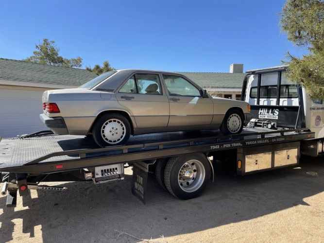 Mercedes-benz-190e-1989-10