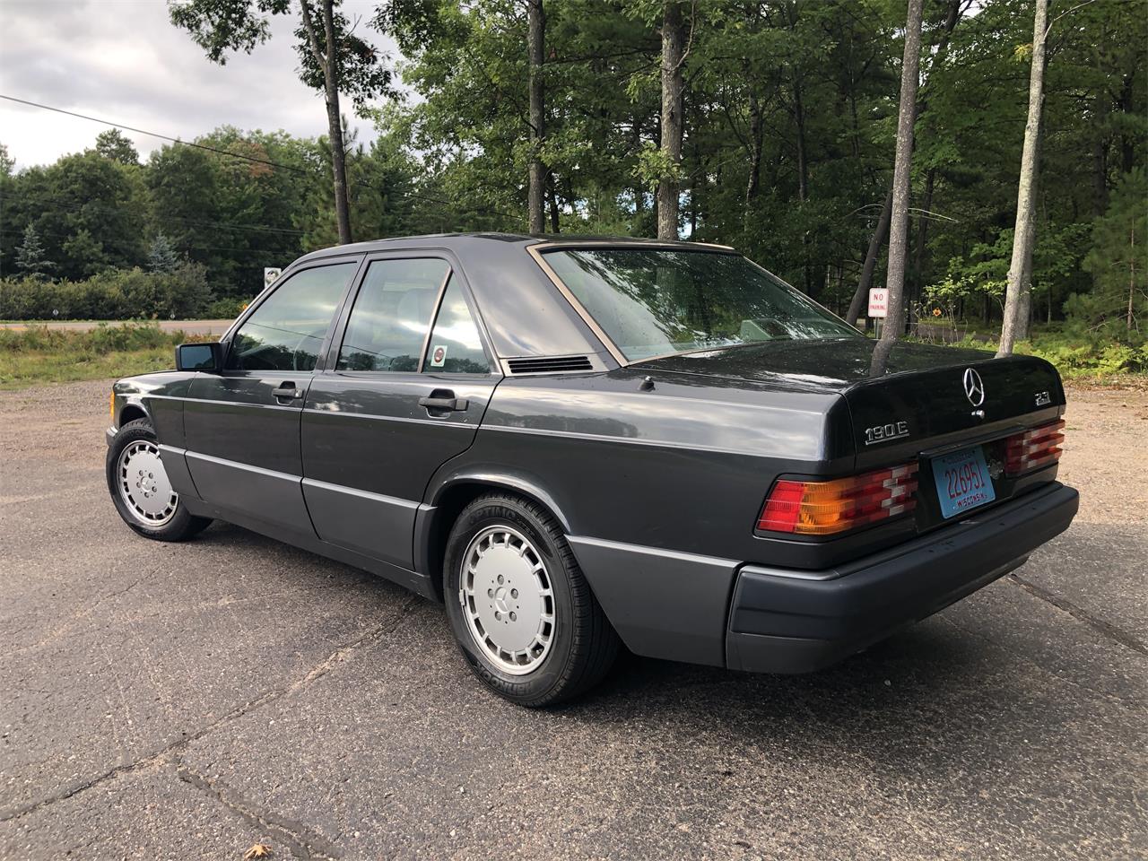Mercedes-benz-190e-1991-Charcoal-Light-Grey-3
