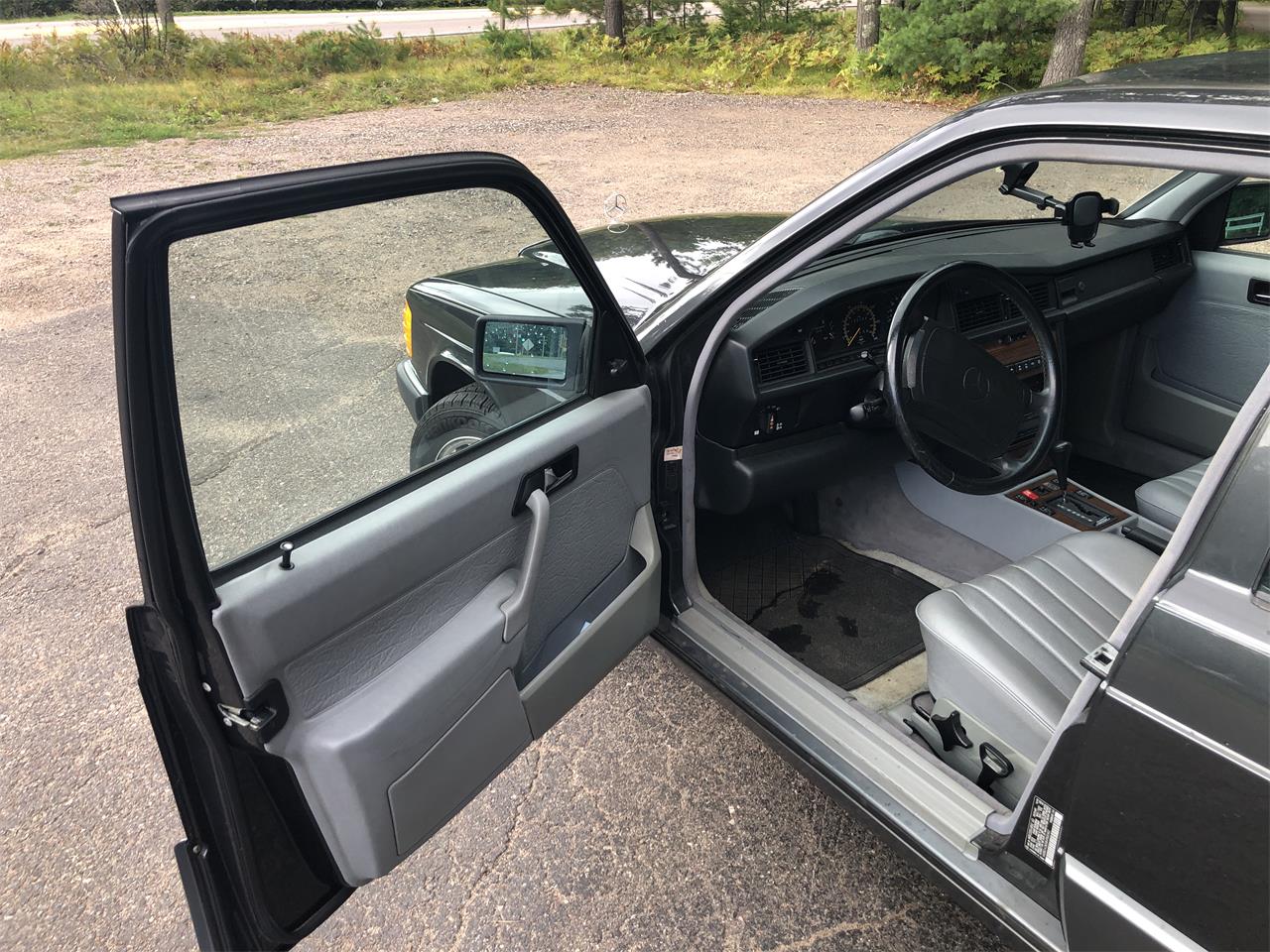 Mercedes-benz-190e-1991-Charcoal-Light-Grey-8