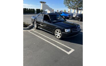 Mercedes-benz-190e-2.3-16-1985-Black-Gray-and-Black-3