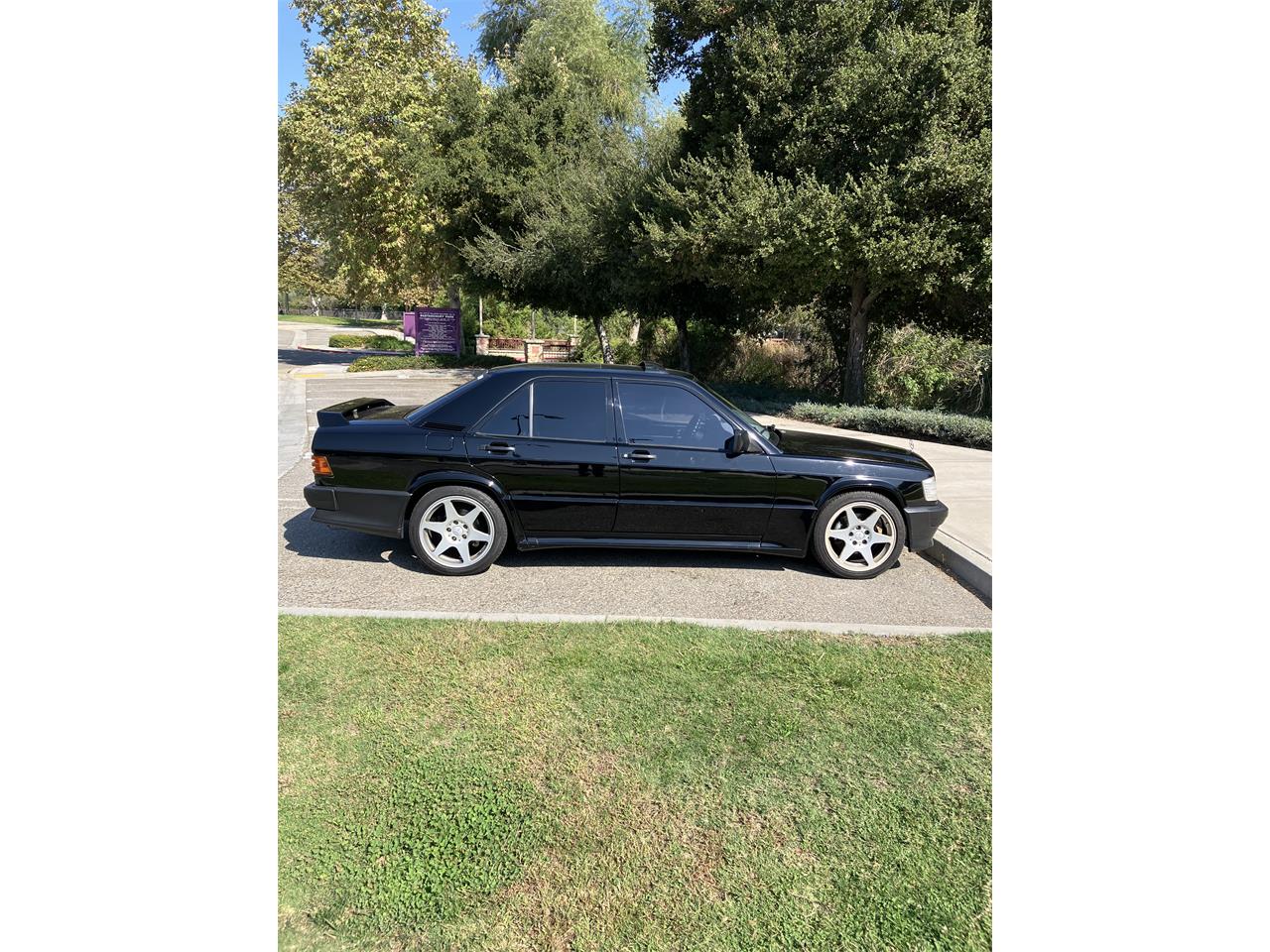 Mercedes-benz-190e-2.3-16-1985-Black-Gray-and-Black-4
