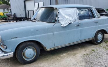 Mercedes-benz-1967-blue