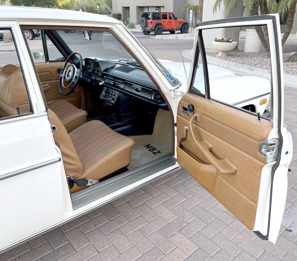 Mercedes-benz-1973-white-19