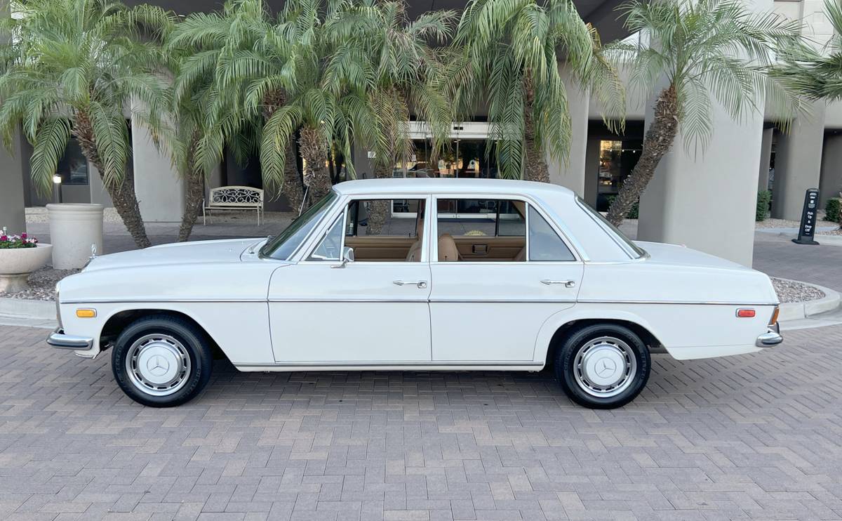 Mercedes-benz-1973-white-9