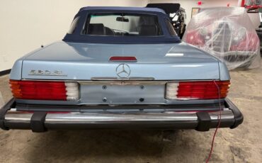 Mercedes-benz-1988-blue-4