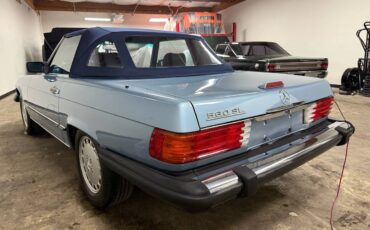 Mercedes-benz-1988-blue-5