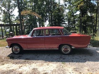 Mercedes-benz-200-1967-10