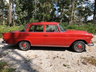 Mercedes-benz-200-1967-16