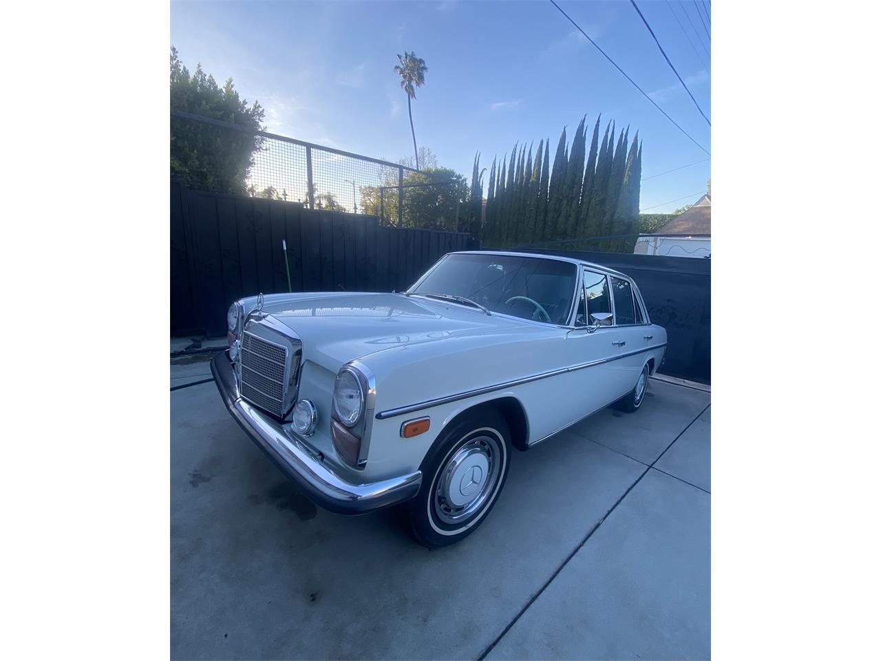 Mercedes-benz-220-1971-Papyrus-White-Blue-Code-345-10