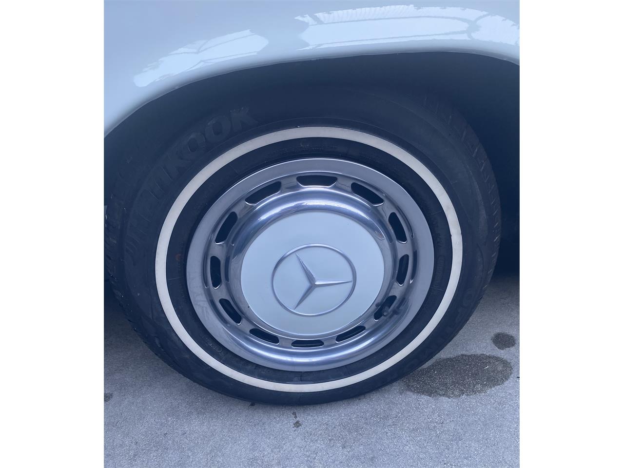 Mercedes-benz-220-1971-Papyrus-White-Blue-Code-345-36