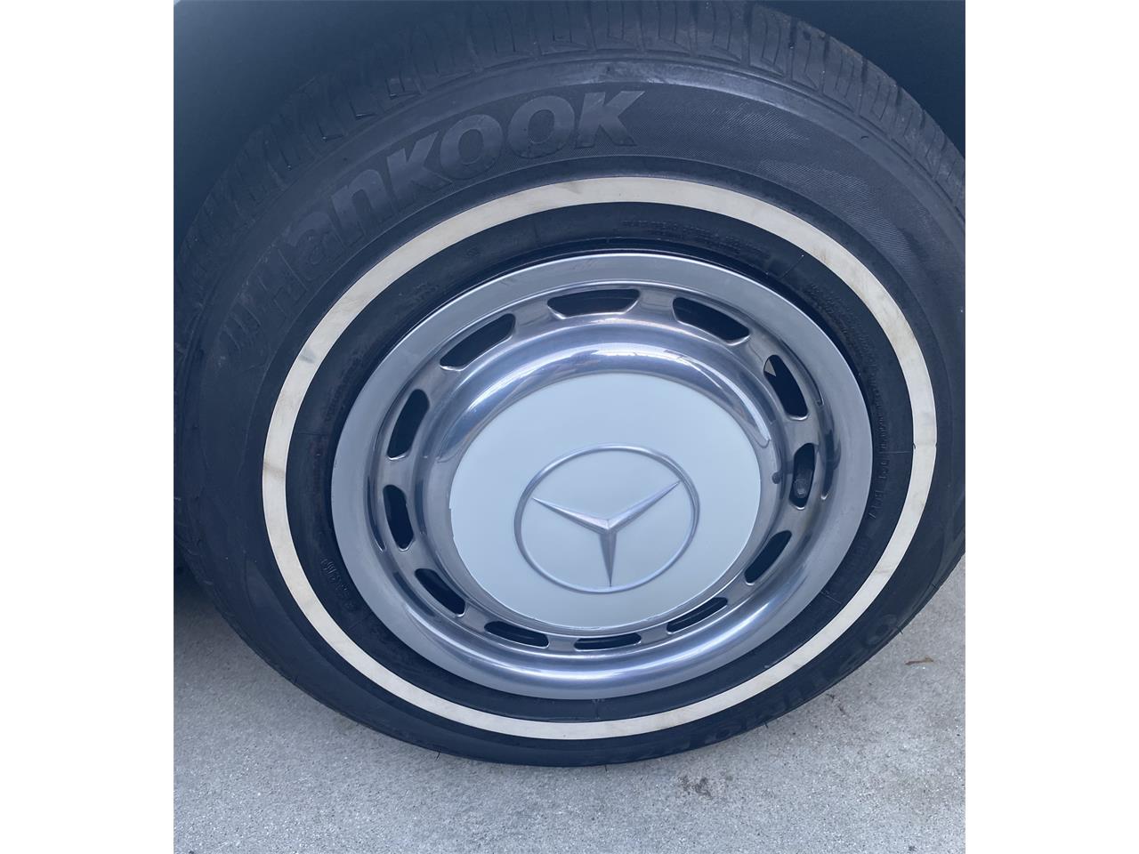 Mercedes-benz-220-1971-Papyrus-White-Blue-Code-345-37