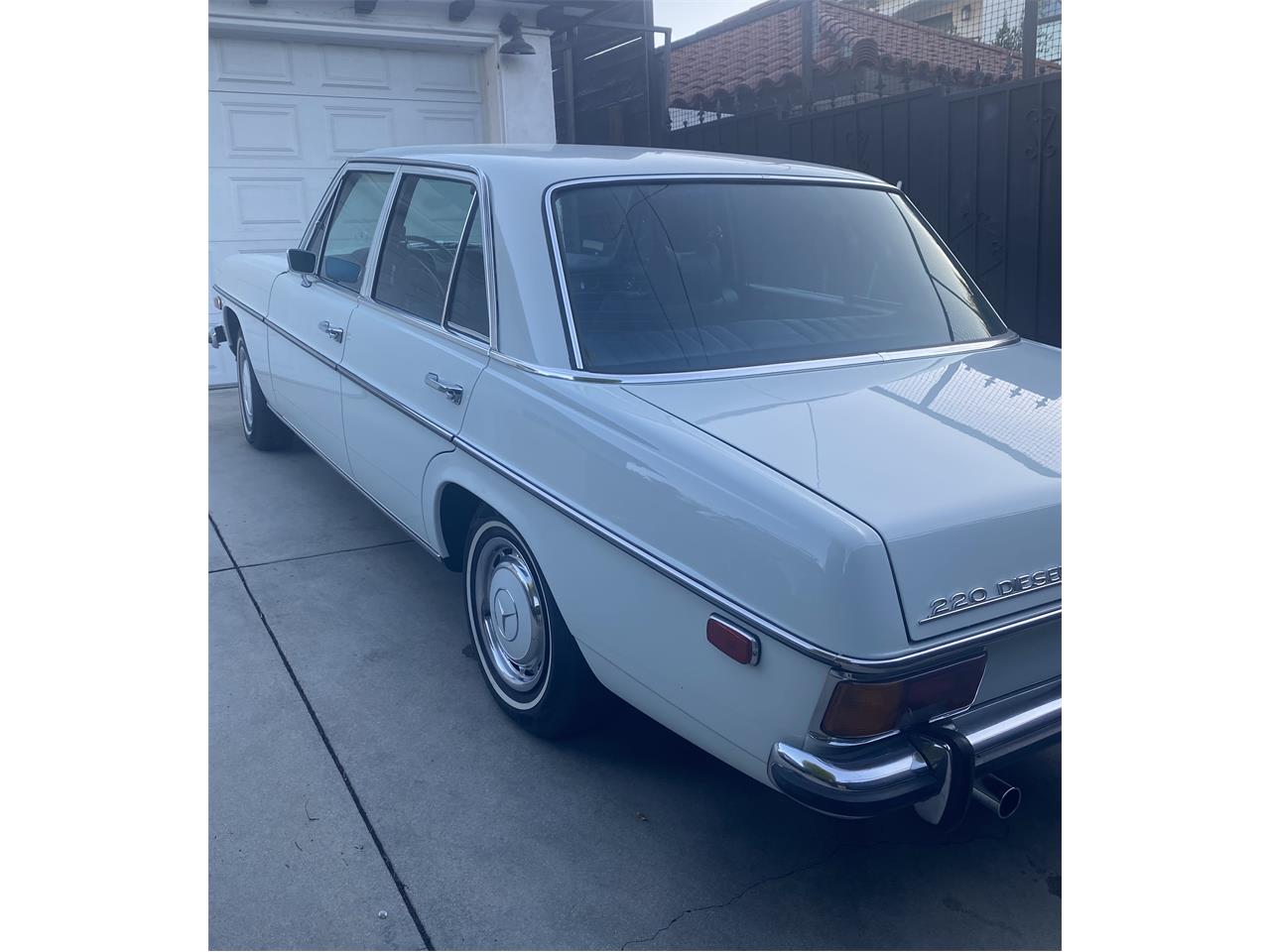 Mercedes-benz-220-1971-Papyrus-White-Blue-Code-345-8