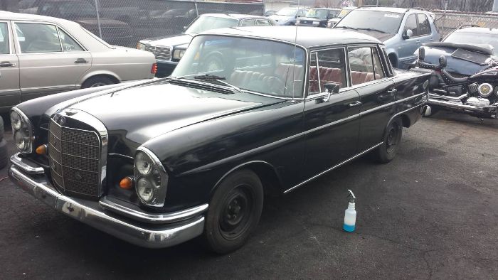 Mercedes-benz-220b-1963-Black-3