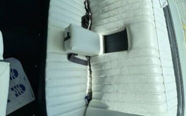 Mercedes-benz-230-1969-White-12