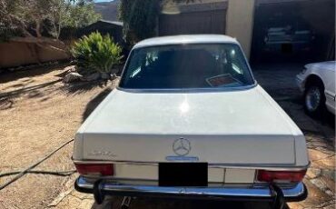 Mercedes-benz-230-1969-White-2