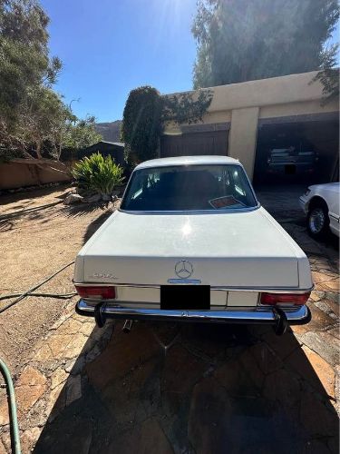 Mercedes-benz-230-1969-White-2