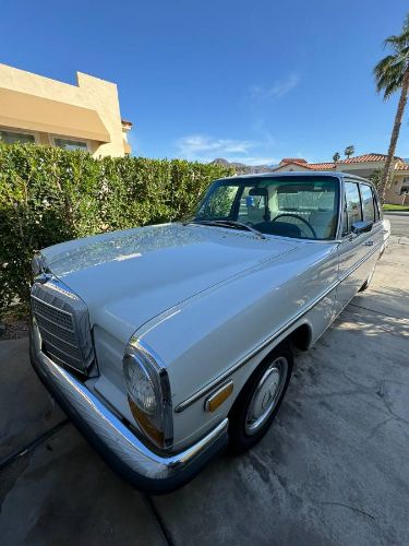 Mercedes-benz-230-1969-White-7