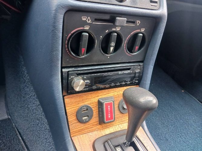 Mercedes-benz-240d-1980-Gray-11