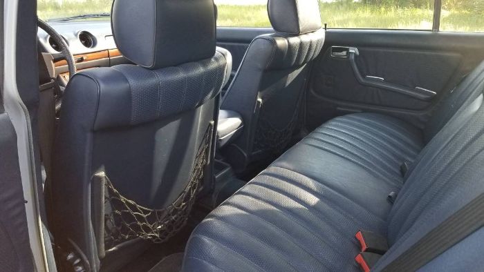 Mercedes-benz-240d-1983-Blue-Blue-10