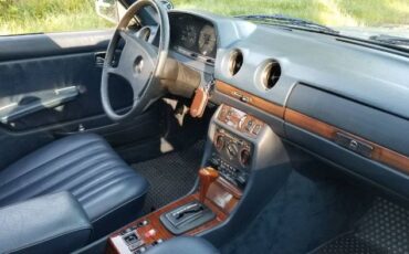Mercedes-benz-240d-1983-Blue-Blue-15