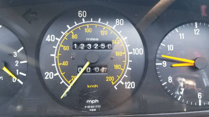 Mercedes-benz-240d-1983-Blue-Blue-4