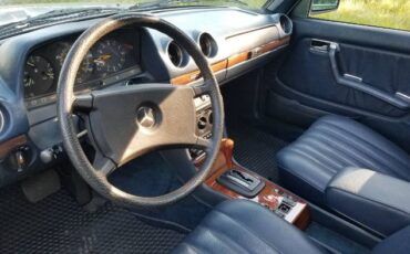 Mercedes-benz-240d-1983-Blue-Blue-7
