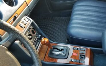Mercedes-benz-240d-1983-Blue-Blue-9