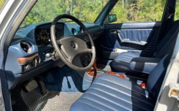 Mercedes-benz-240d-1983-Gray-14
