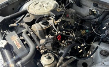 Mercedes-benz-240d-1983-Gray-22