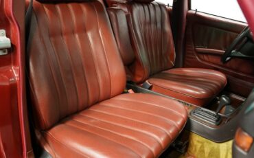 Mercedes-benz-240d-1983-Orient-Red-Maroon-14