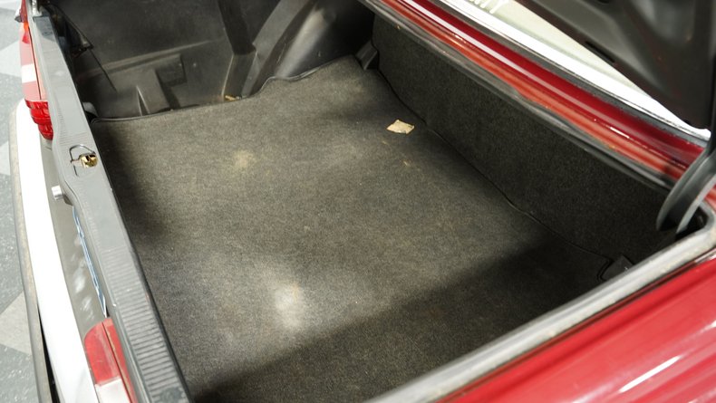Mercedes-benz-240d-1983-Orient-Red-Maroon-46