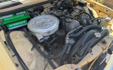 Mercedes-benz-240d-diesel-1982-12