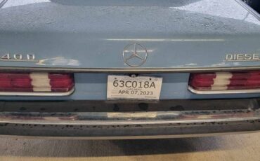 Mercedes-benz-240d-diesel-1982-blue-4