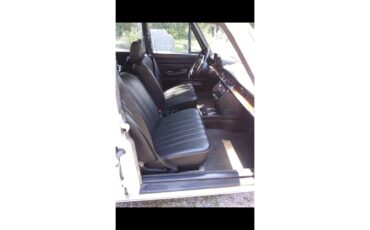 Mercedes-benz-250-1972-white-black-3