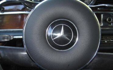 Mercedes-benz-250s-1967-White-12