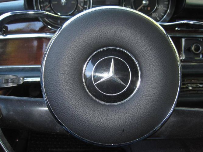 Mercedes-benz-250s-1967-White-12