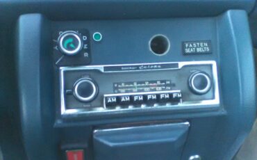Mercedes-benz-280-1975-6