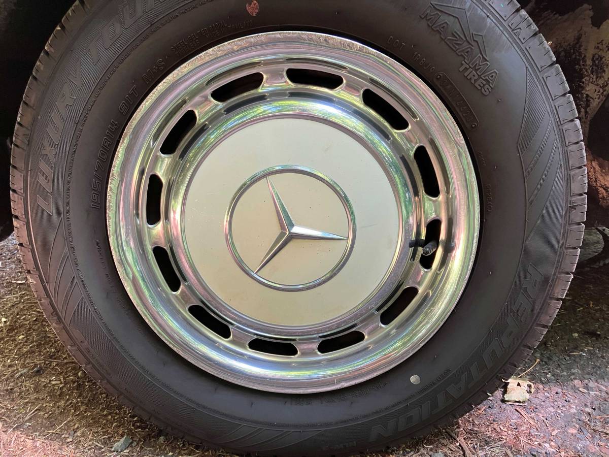 Mercedes-benz-280ce-1978-5