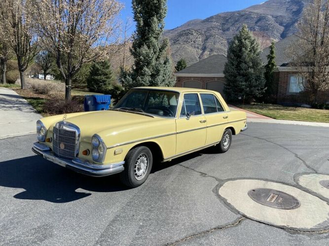 Mercedes-benz-280s-1968-Cream-10