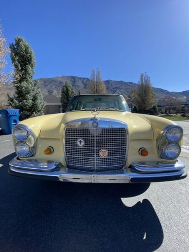 Mercedes-benz-280s-1968-Cream-5