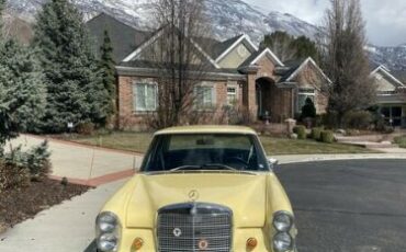 Mercedes-benz-280s-1968-Cream-9
