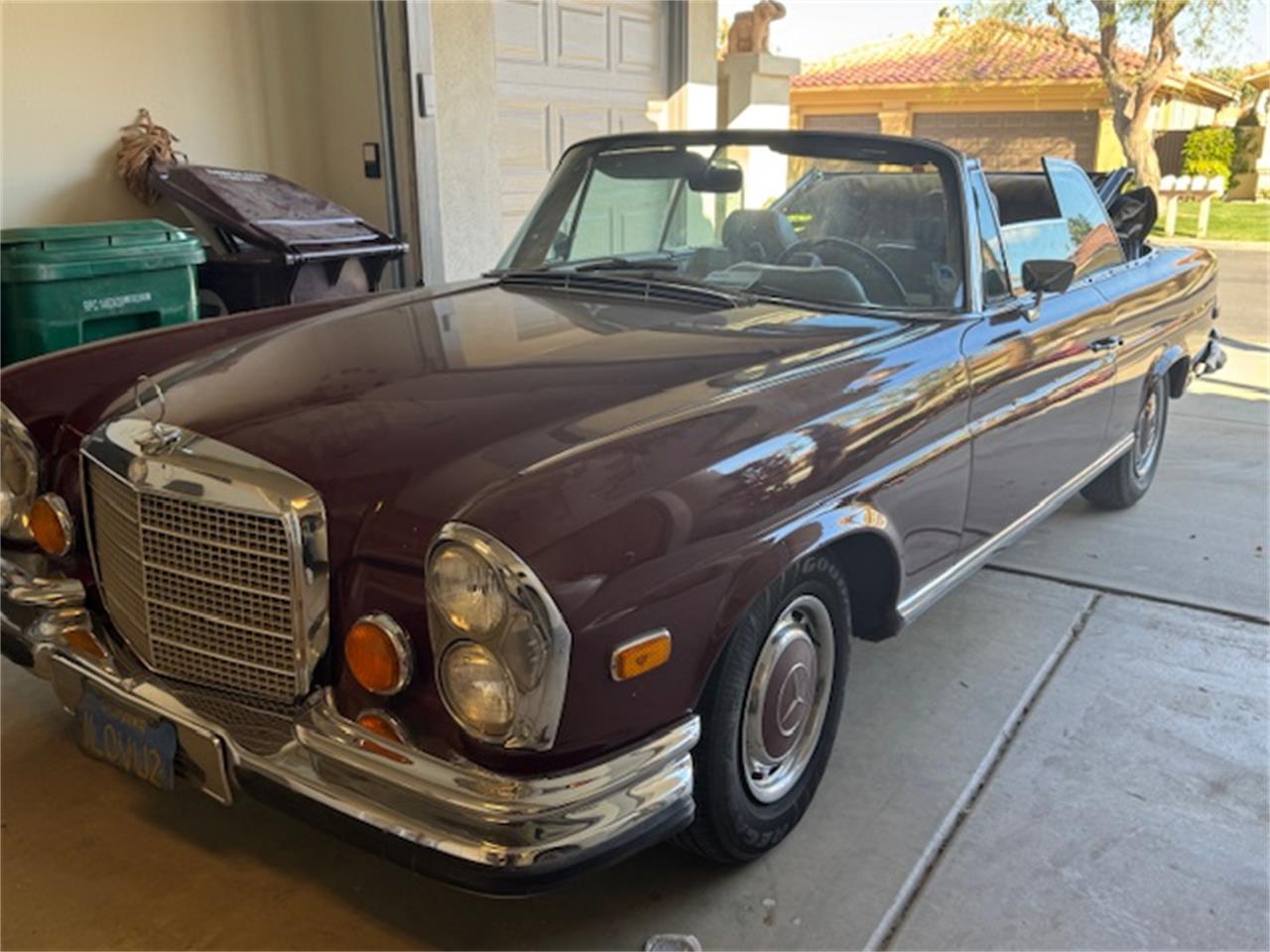 Mercedes-benz-280se-1970-Burgundy-grey-4