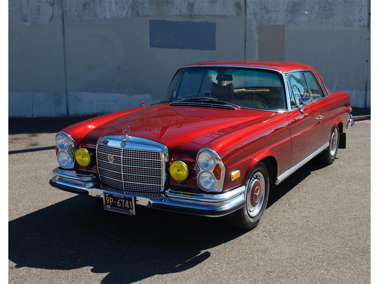 Mercedes-benz-280se-1971-Red-Tan-14
