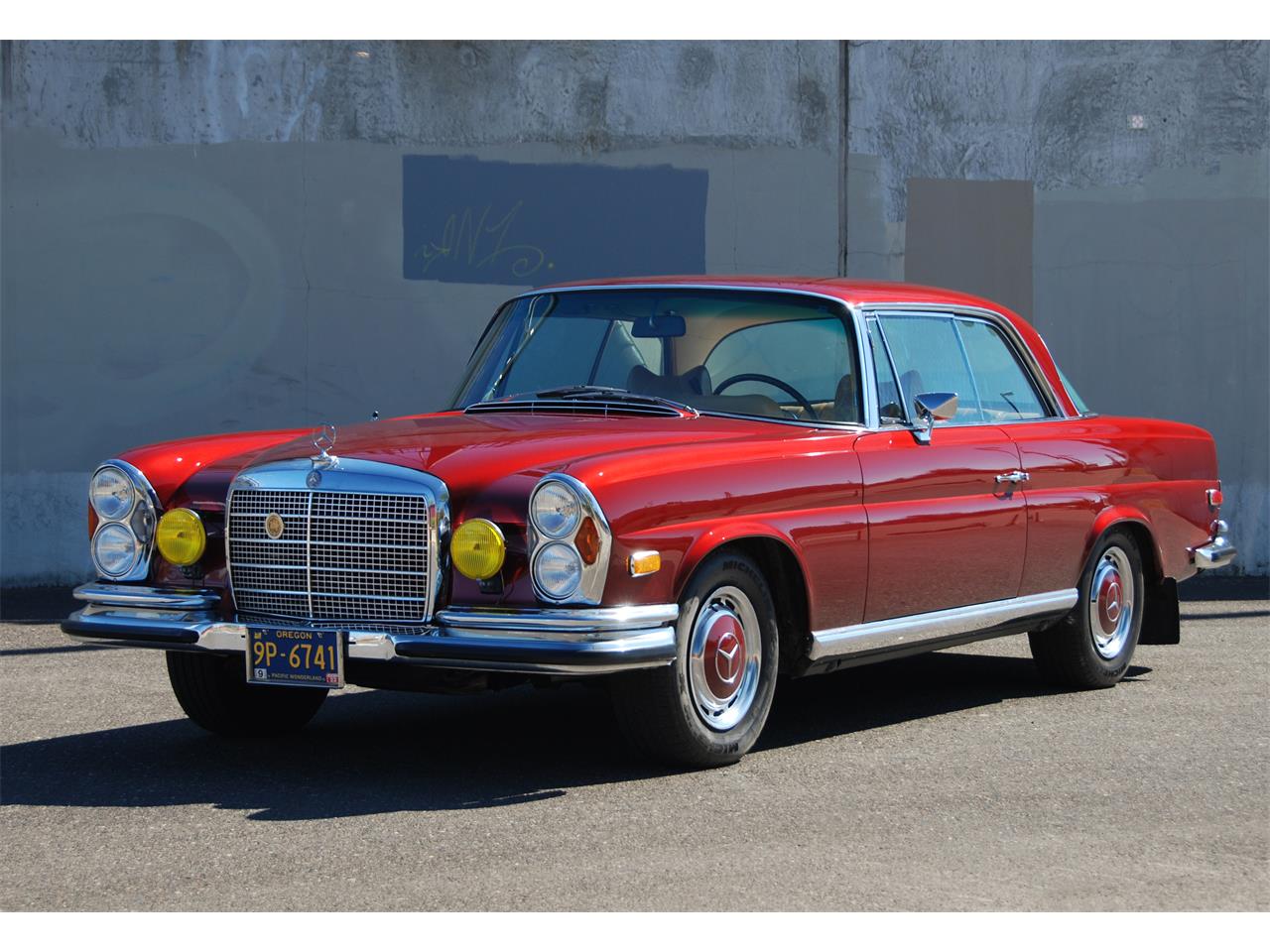 Mercedes-benz-280se-1971-Red-Tan-19