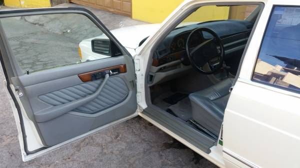 Mercedes-benz-280se-1981-10