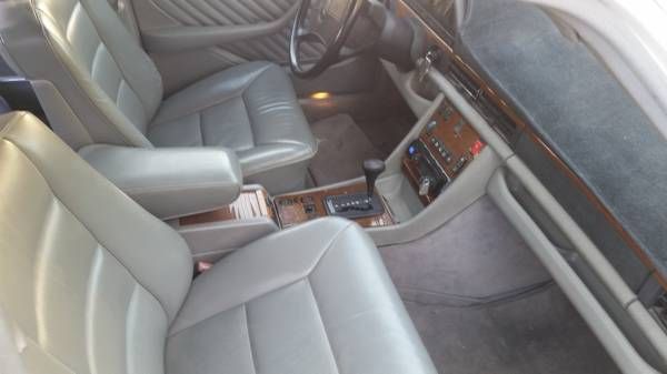 Mercedes-benz-280se-1981-14