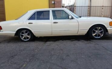 Mercedes-benz-280se-1981-2