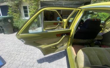 Mercedes-benz-280se-1981-Yellow-14