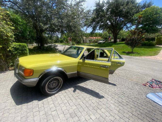 Mercedes-benz-280se-1981-Yellow-4