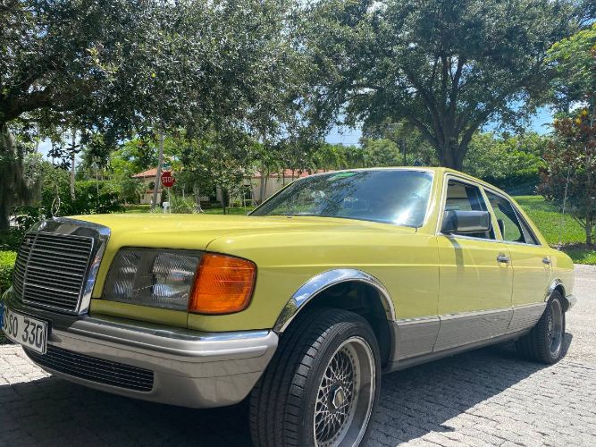 Mercedes-benz-280se-1981-Yellow